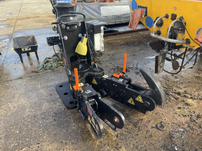  Quick Release Double  Hook 75ton with 20 ton capstan by Mampaey Industries