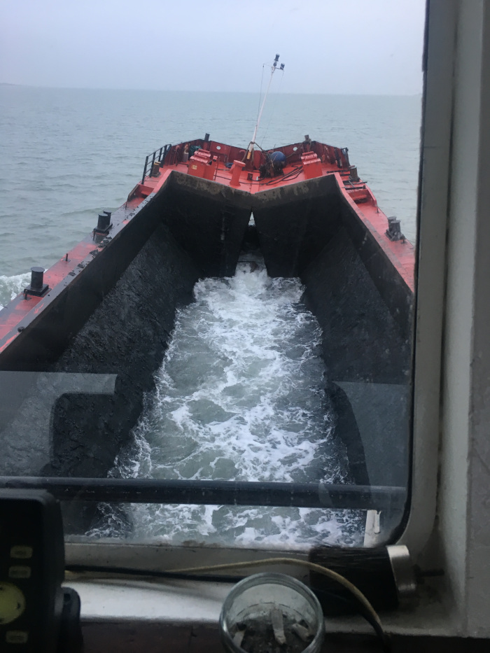 Split 2 Split Hopper Barge 460m Cube 47.76m Open For Charter 