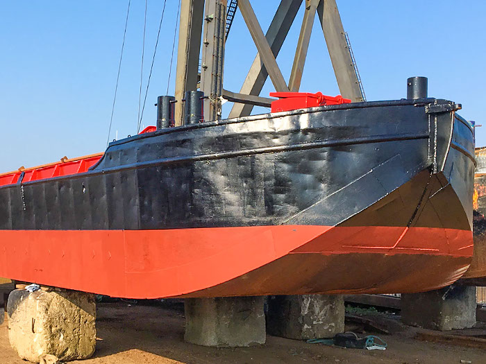 30x15 foot Flat Top Barge